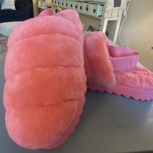 Pink Ugg Slippers/Slides